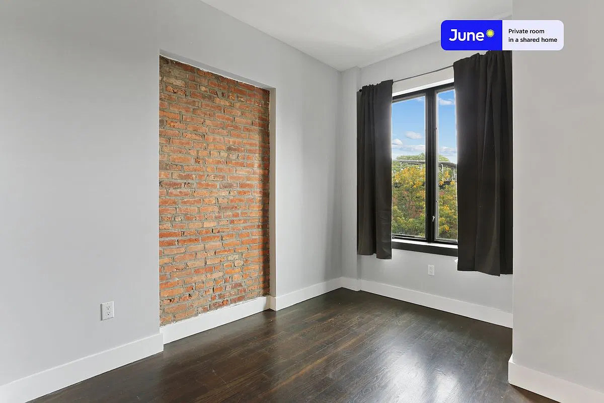 Full bedroom in 4 bed/2 bath home in Bedford-Stuyvesant #733 A — Photo 4