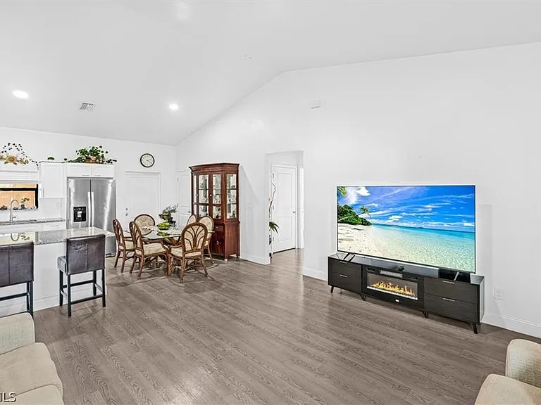 9012 S Indio Ct — Photo 13