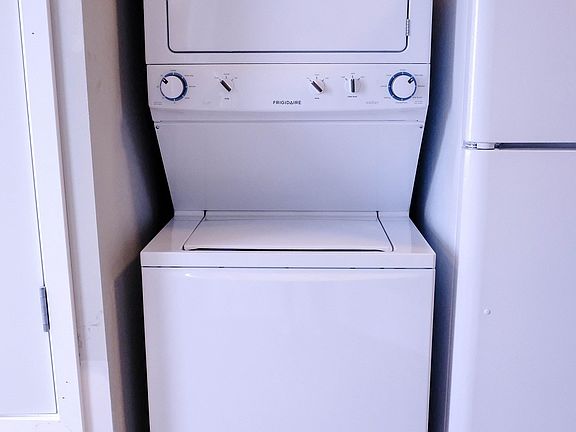 In Unit Washer/Dryer