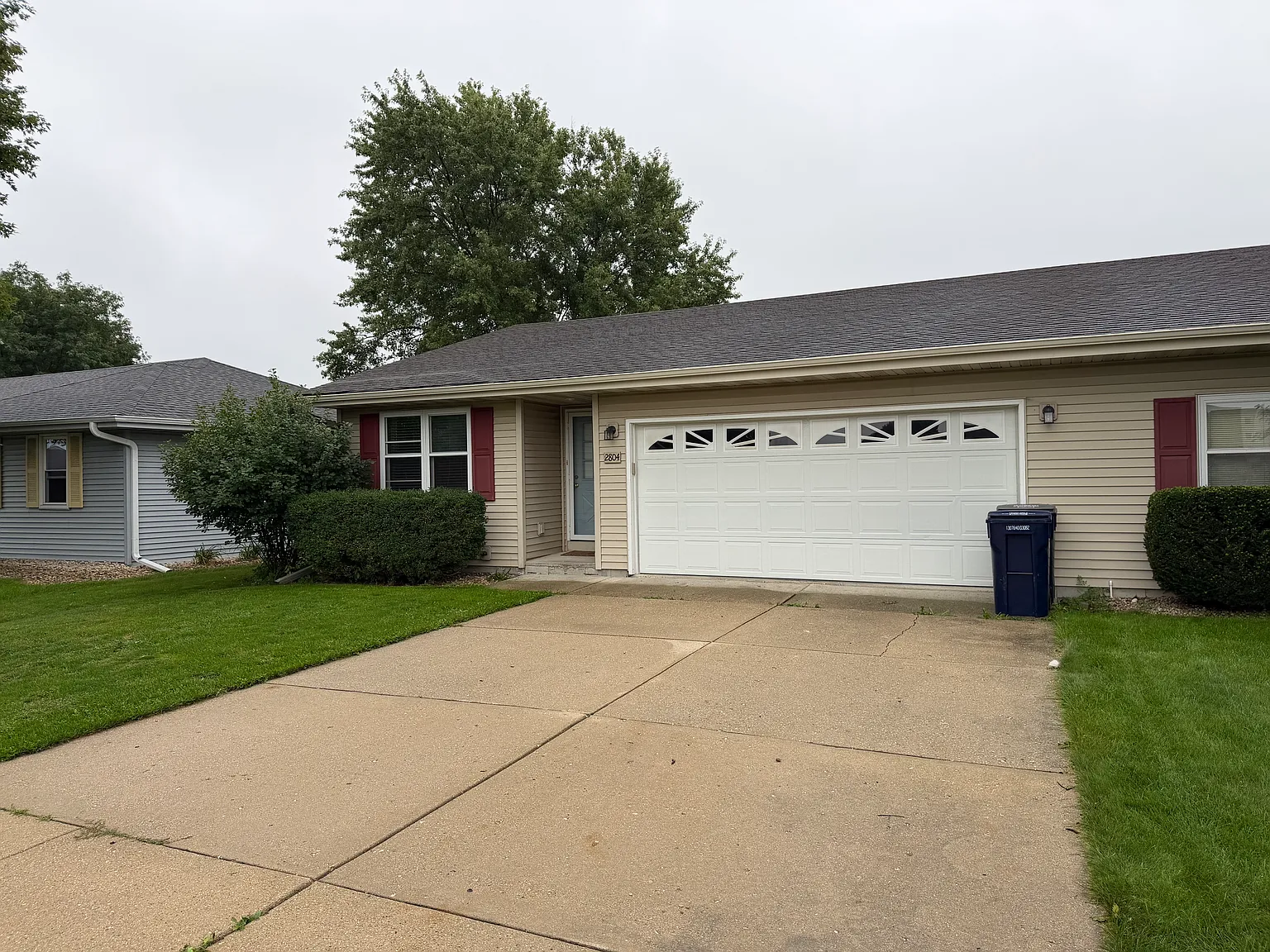 2 bed, 1058 sqft, $1,550 — Photo 1