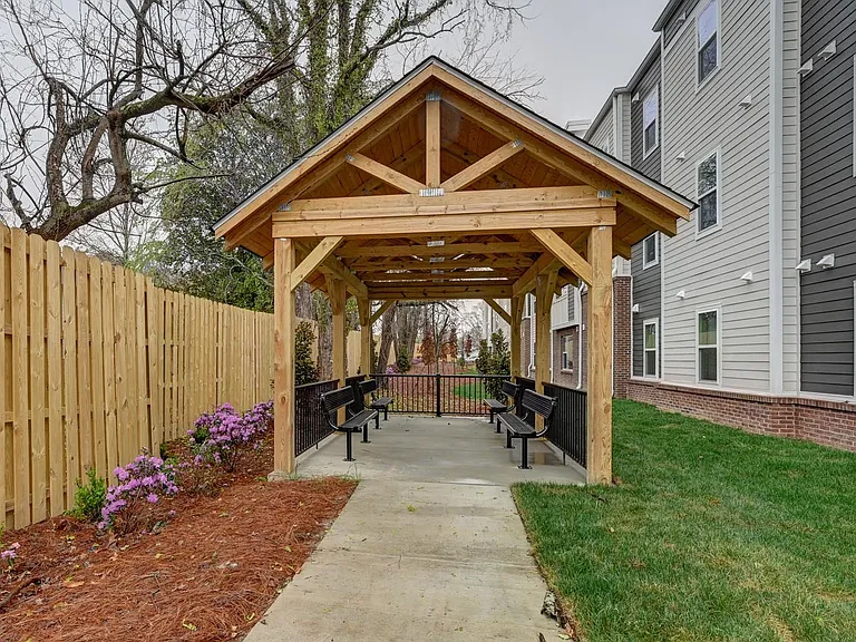 Hawkins Pointe — Photo 23
