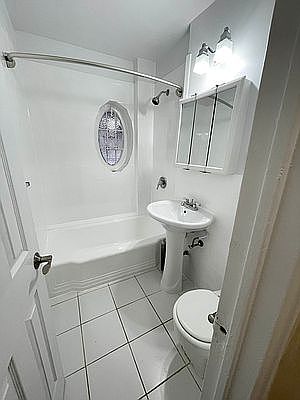 3rd image of 4709 Skillman Ave #A2