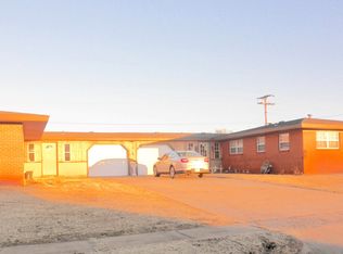 404 Chickasaw Trl, Foss, OK 73647