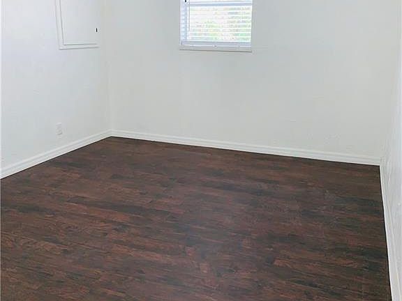 4th image of 1616 Cedarbrook St