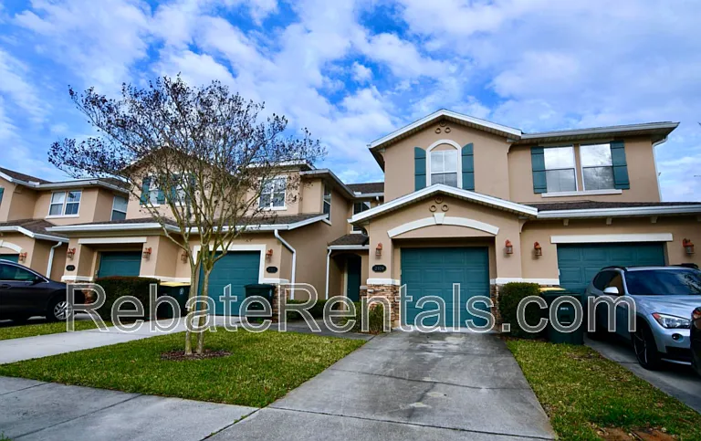 2379 Sunset Bluff Dr — Photo 1