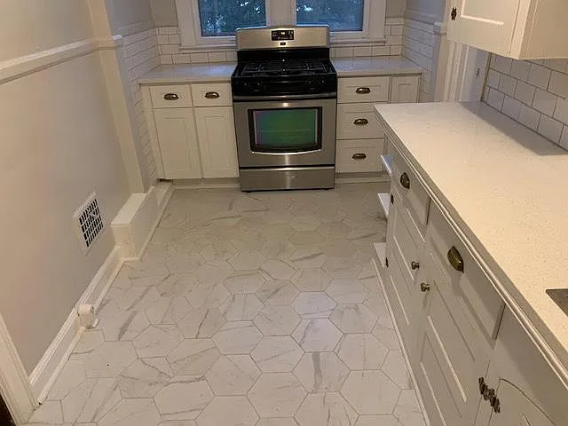 139 E Drayton St — Photo 8