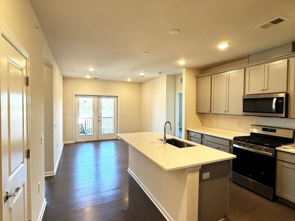 1 Culvert Dr Unit 409