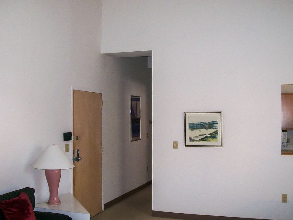 Building Photo 3