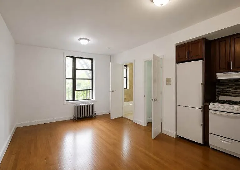 57 Herkimer St #309 — Photo 2