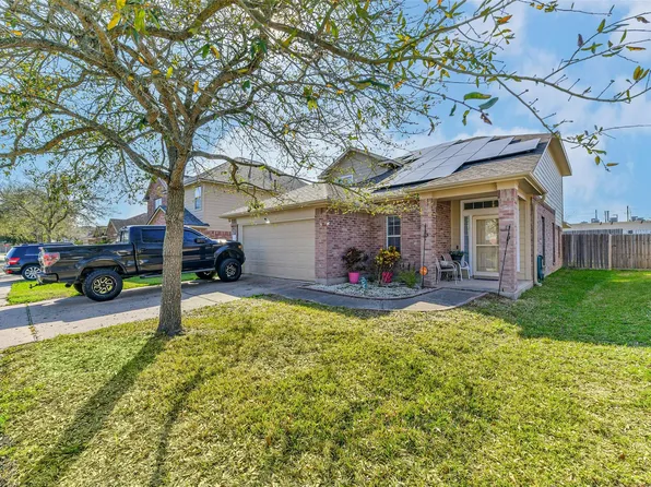 8319 White Pine Ln, Baytown, TX 77523