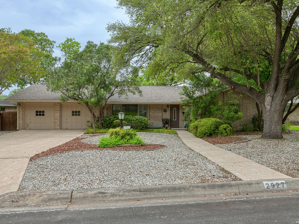 1st image of 2927 BURNSIDE DR