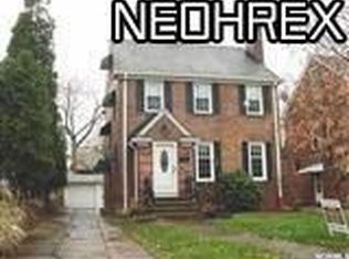 17928 Landseer Rd, Cleveland, OH 44119