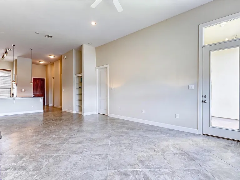 17040 W FM 1097 Rd #4303 — Photo 12