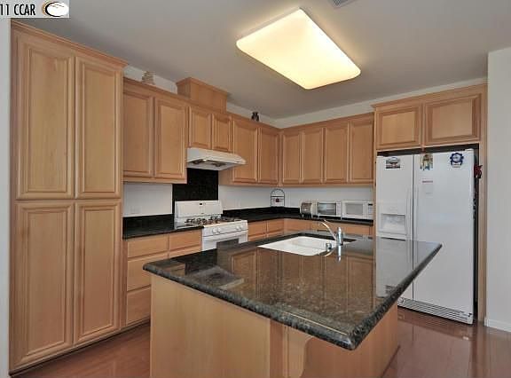 5th image of 355 Karelian St