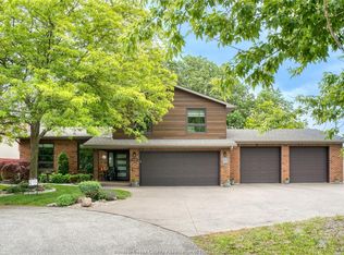 1190 Jarvis Ave, Windsor, ON N8P 1C9