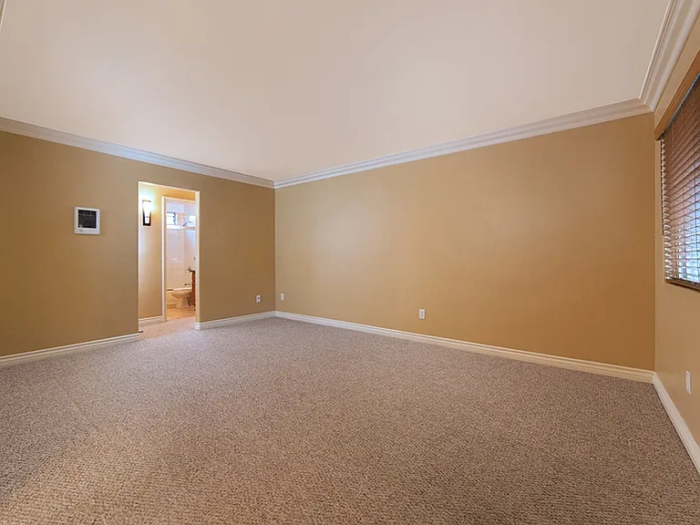 1450 Iris Ave — Photo 7