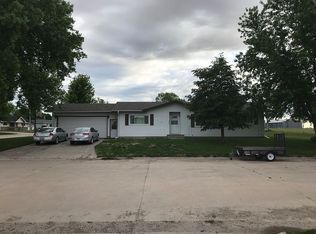 701 E Larae St, Kenesaw, NE 68956