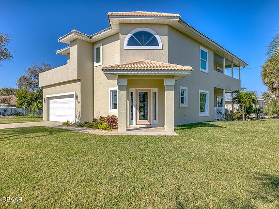 3rd image of 50 Alberta Ave