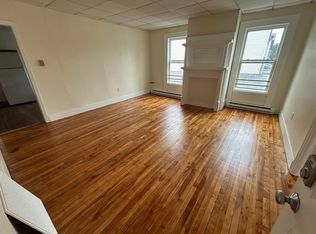 241 Lincoln St #4, Worcester, MA 01605