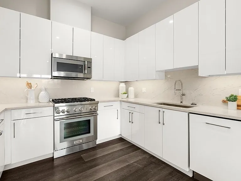 771 Harrison Ave #Penthouse 7 — Photo 2