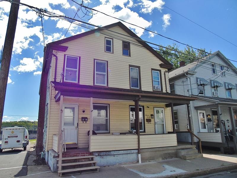 1122 is on the left side.