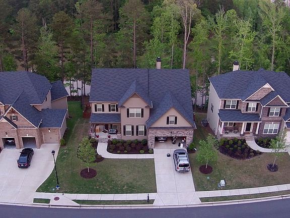 3rd image of 155 Lakestone Pkwy