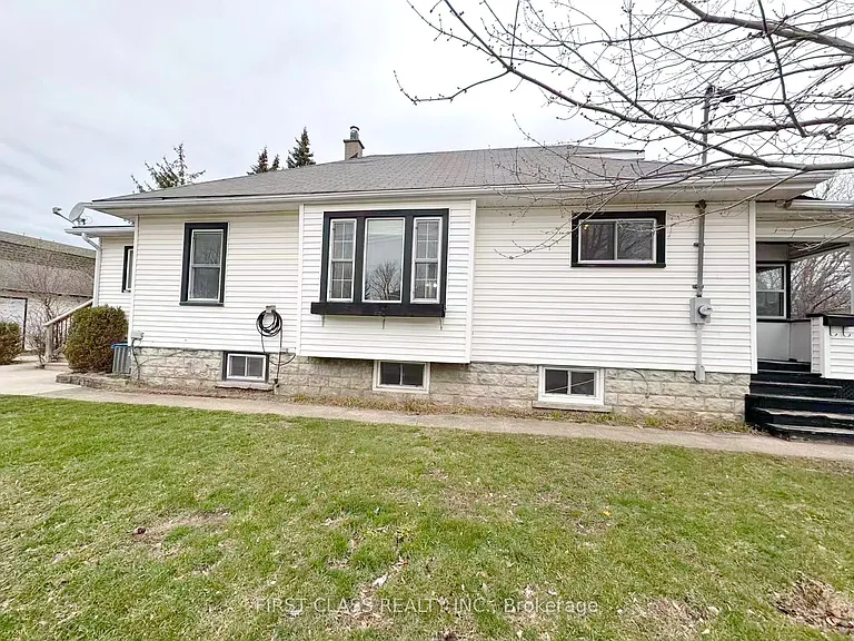 9 Grantham Ave S — Photo 1