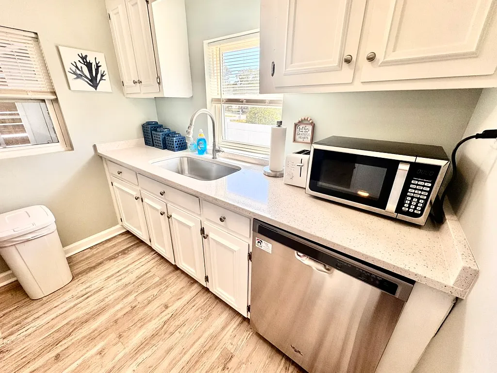 2 bed, 928 sqft, $1,900 — Photo 4