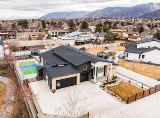 11318 S Canyon Falls Ln E, Sandy, UT 84092