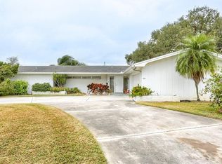 408 Harbor View Ln, Largo, FL 33770