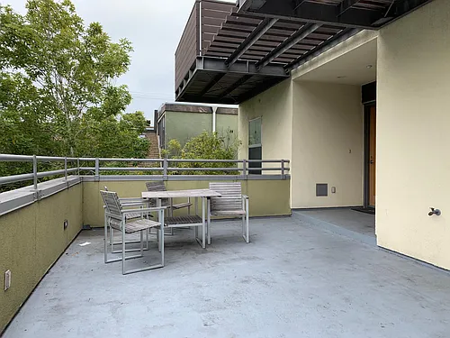 2400 Dowling Pl #9 Photo 1