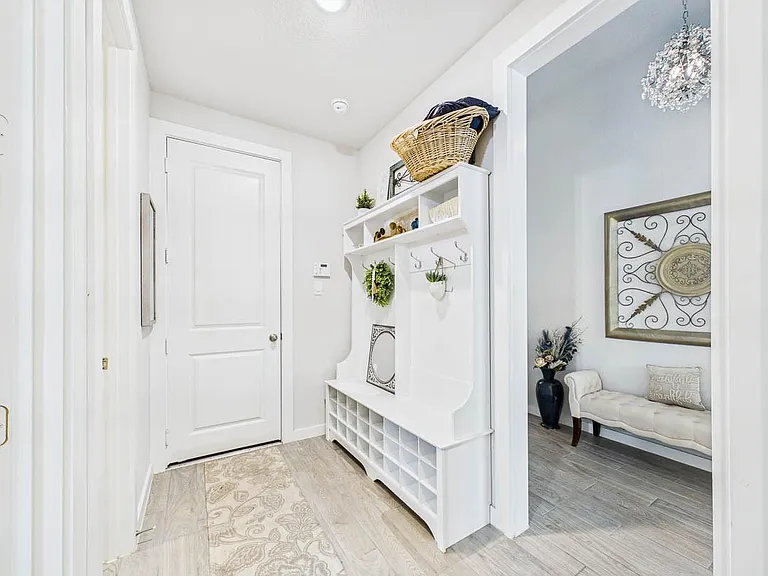 9623 Wright Dr — Photo 5