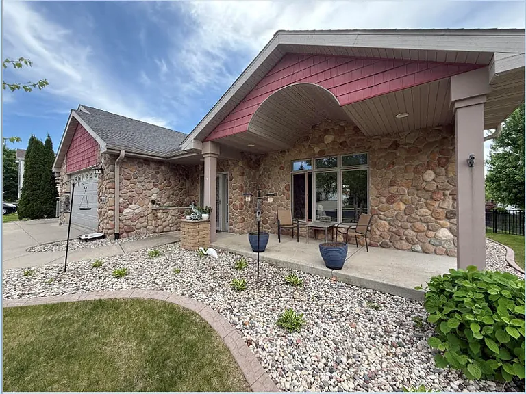 4363 Memorial Cir — Photo 6