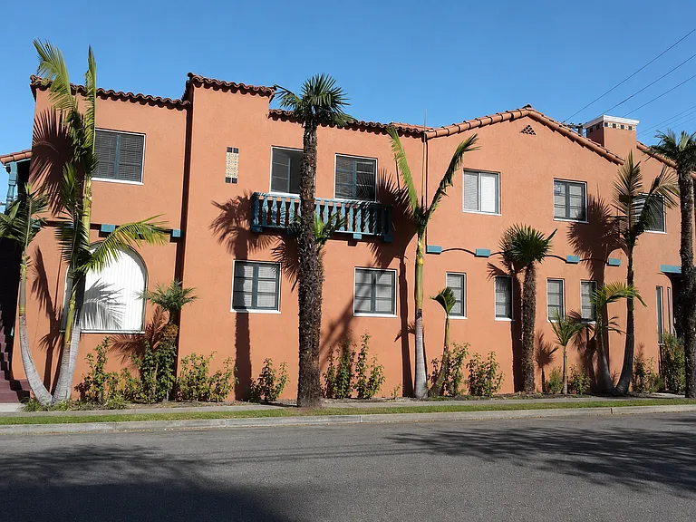 2217 E Bermuda St #212 — Photo 2