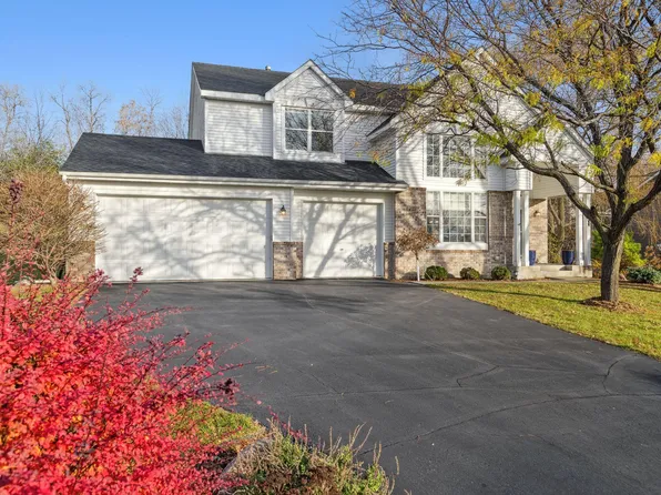 2058 Highgate Cir, Chanhassen, MN 55317