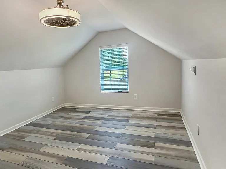1019 Gold Cir — Photo 23