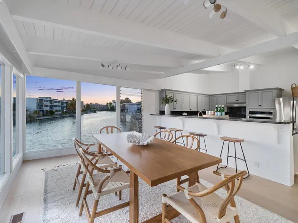 853 Cedar St, Alameda, CA 94501