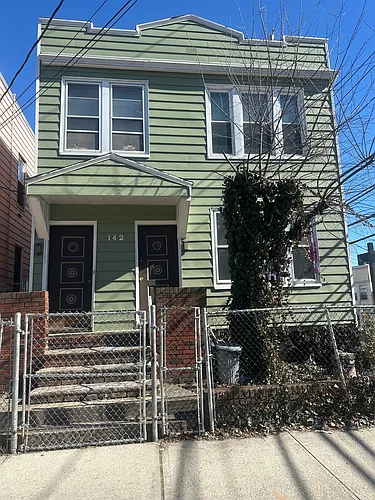 142 Randolph Ave #1 Photo 1