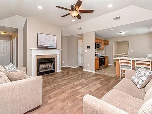 9652 Misty Leaf Dr N