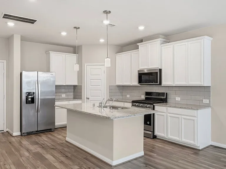 1516 Lakeline Oak Dr — Photo 11