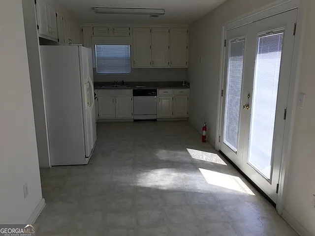 704 Dover Ct — Photo 5