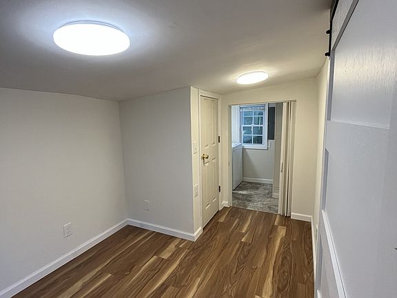 5th image of 1915 Orvid St Unit B
