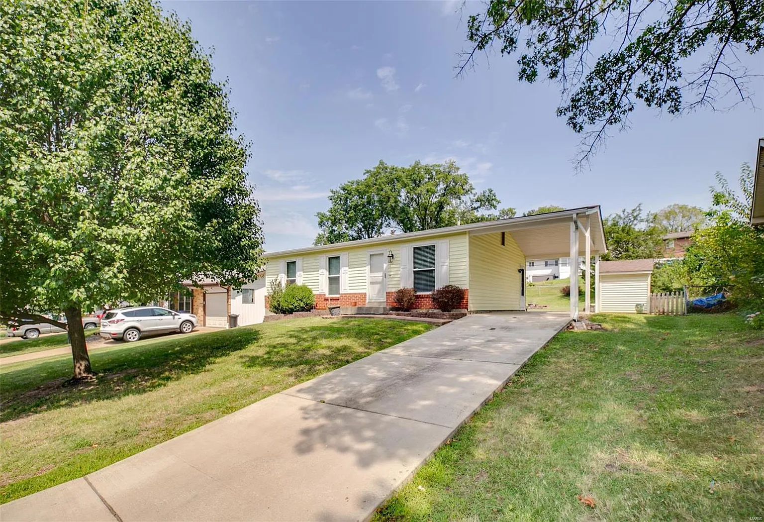 183 Tapestry Dr photo 1
