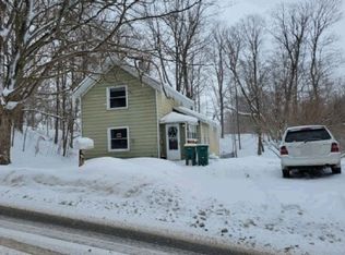 7902 Brimfield St, Clinton, NY 13323