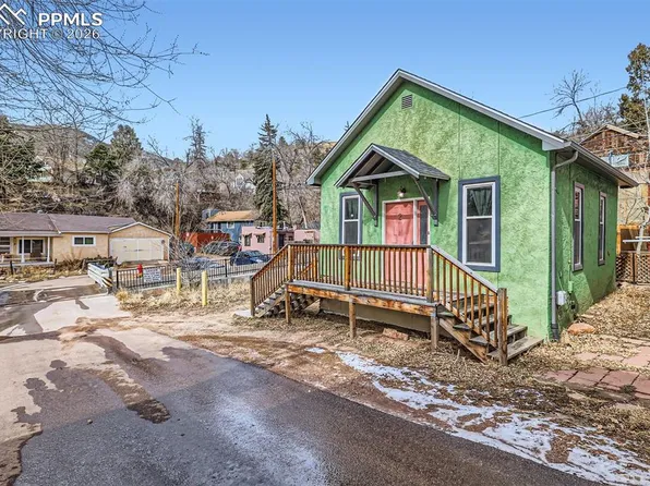 2 Narrows Rd, Manitou Springs, CO 80829