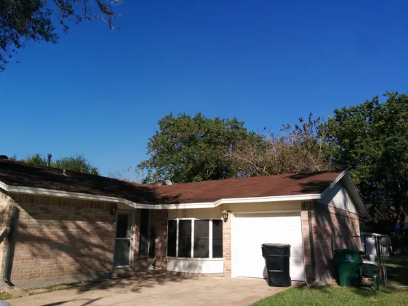 559 Wood Smoke Dr, Houston, TX 77013