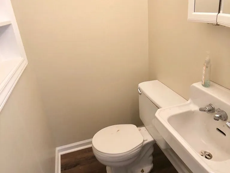 3808 Parkwood Dr — Photo 9