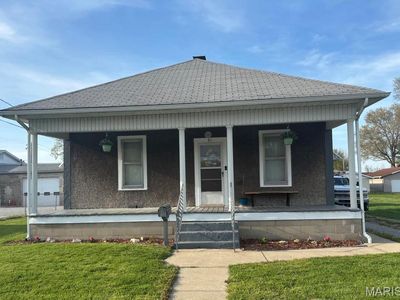 311 W Prairie St, Staunton, IL, 62088