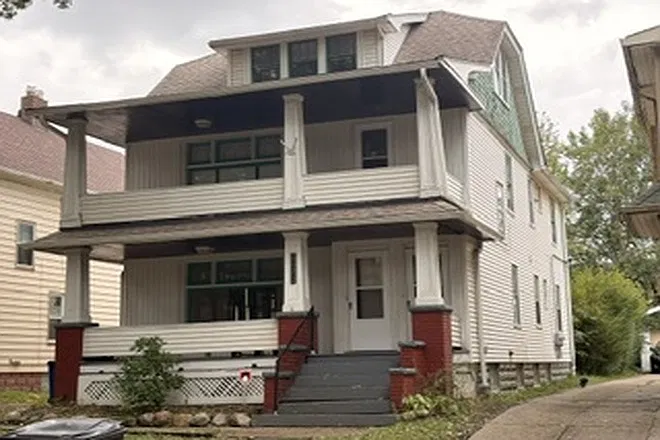 2 bed, 1040 sqft, $1,150 — Photo 3