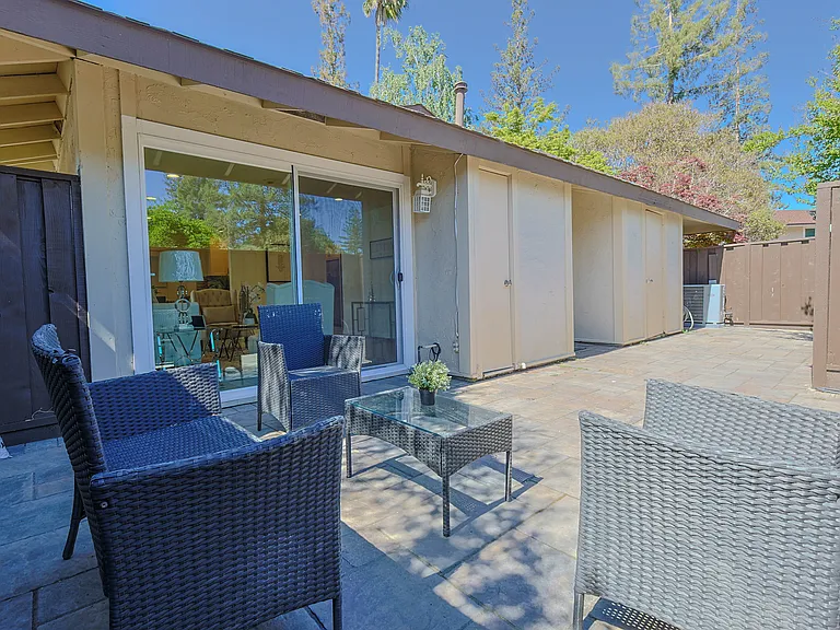5078 Pine Tree Ter — Photo 17